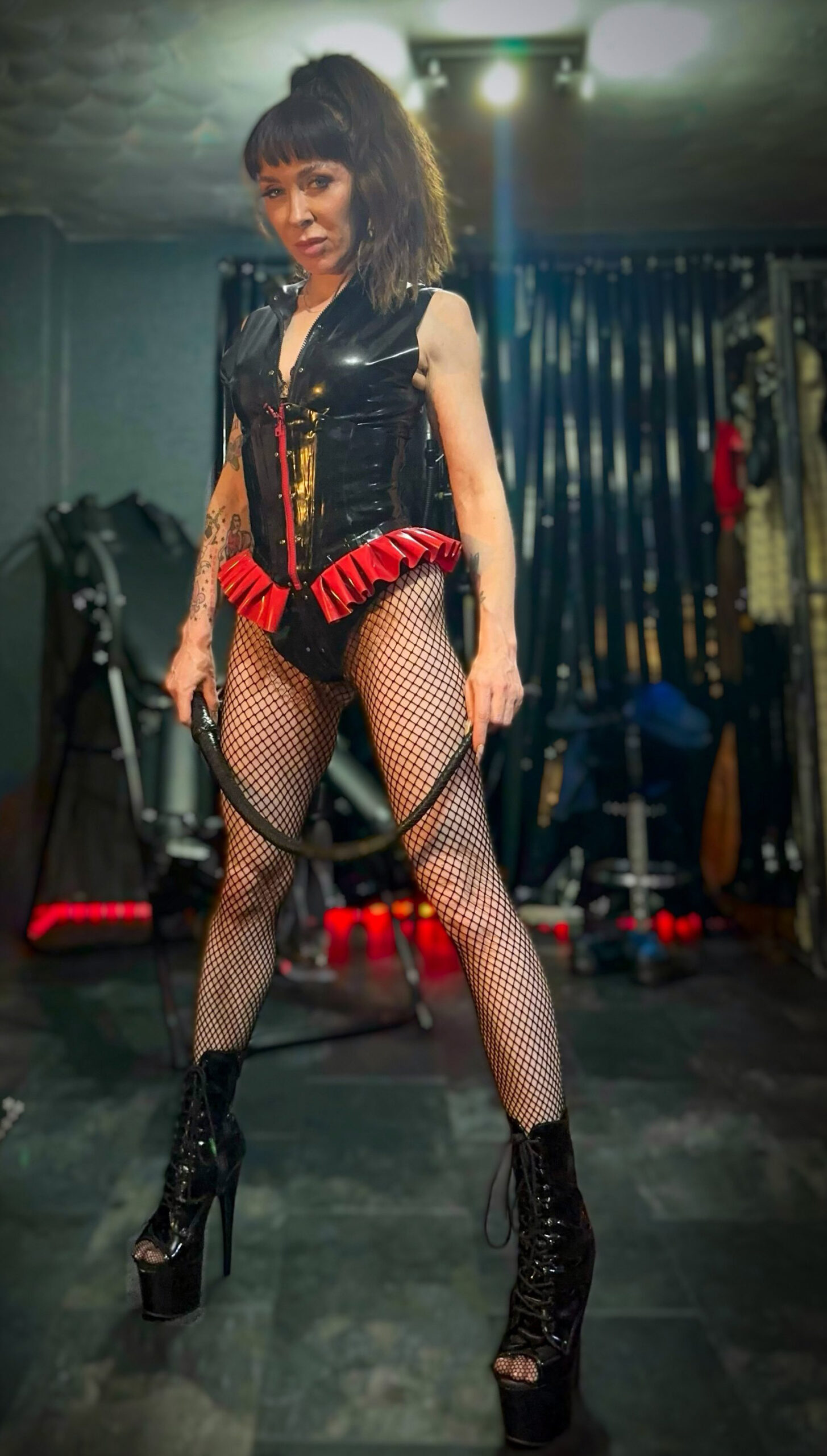 West-Midlands-Mistress-Miss-Julia-Taylor – UK Mistress Guide